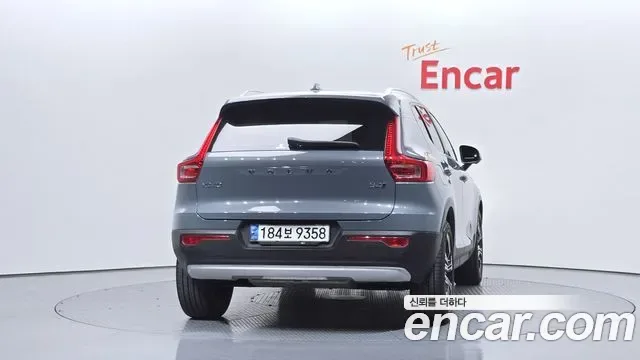 Volvo XC40 B4, миниатюра 5