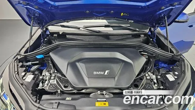 BMW iX2 eDrive 20 M, миниатюра 10