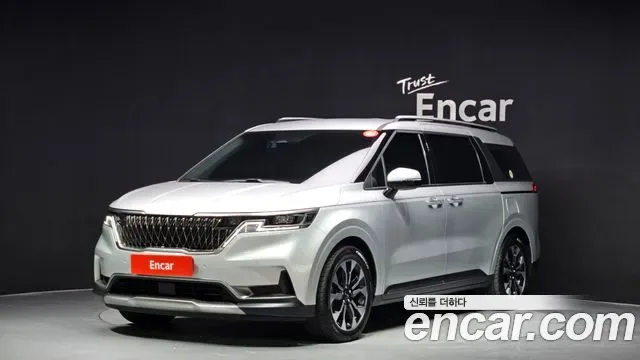 Kia Carnival дизель 7 мест Signature