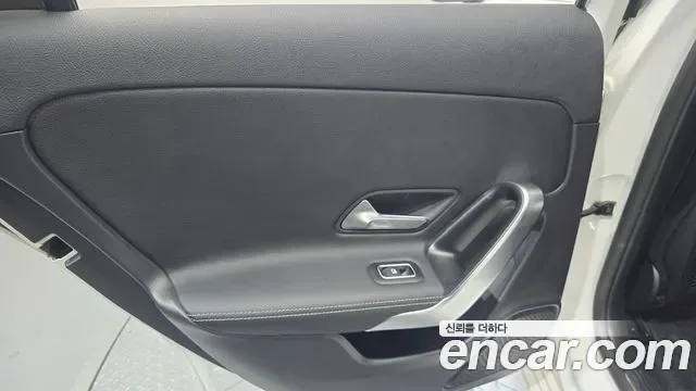 Mercedes-Benz A-Class A220, миниатюра 30