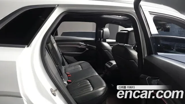 Audi e-, миниатюра 11