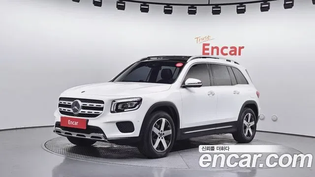 Mercedes-Benz GLB GLB220