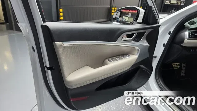 Genesis G70 бензин 2.0T 4WD ( ), миниатюра 10
