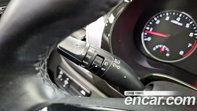 Kia Seltos бензин 1.6 Turbo 2WD Signature, миниатюра 10