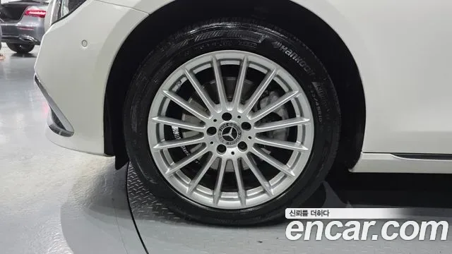 Mercedes-Benz E-Class E220d 4MATIC, миниатюра 22