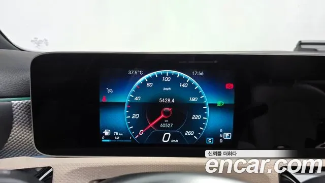 Mercedes-Benz A-Class A220, миниатюра 7