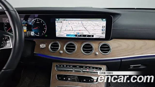 Mercedes-Benz E-Class E250, миниатюра 18
