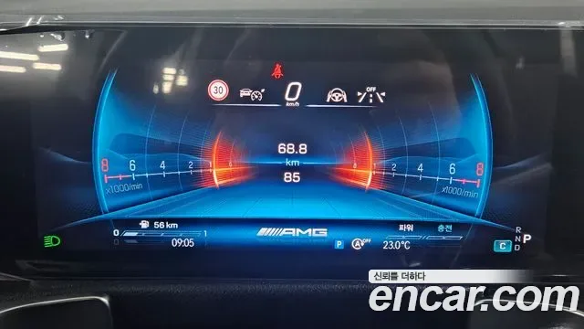 Mercedes-Benz GLB AMG GLB35 4MATIC, миниатюра 2