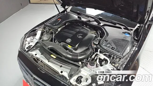 Mercedes-Benz E-Class E350 4MATIC, миниатюра 10