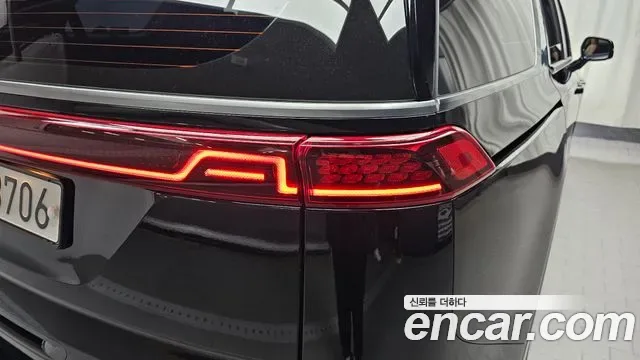 Kia Carnival бензин 7 мест, миниатюра 7
