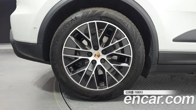 Porsche EV, миниатюра 9