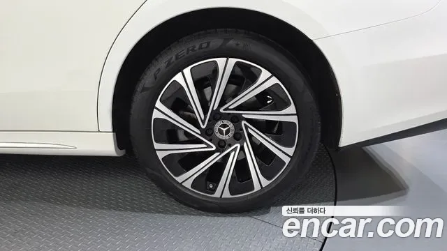 Mercedes-Benz E-Class E300 4MATIC, миниатюра 13