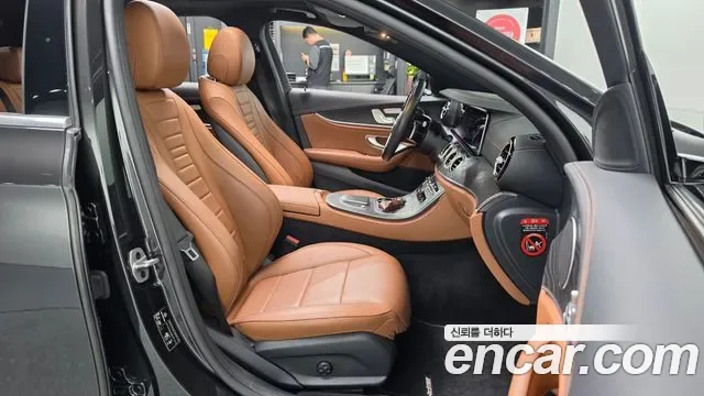 Mercedes-Benz E-Class E220d 4MATIC AMG Line, миниатюра 26