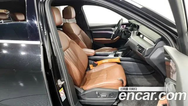 Audi e-, миниатюра 8