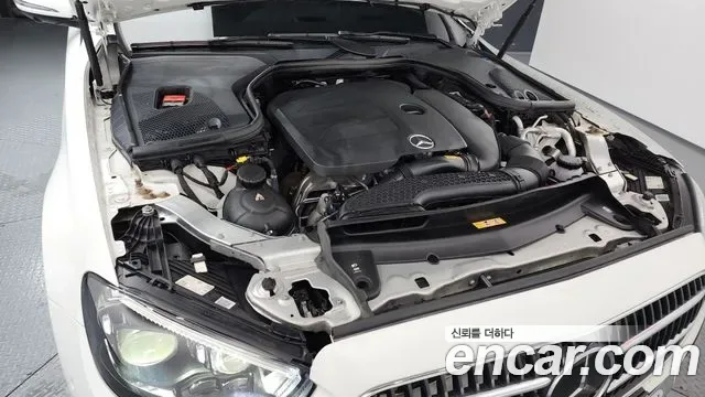 Mercedes-Benz E-Class E350 4MATIC, миниатюра 17