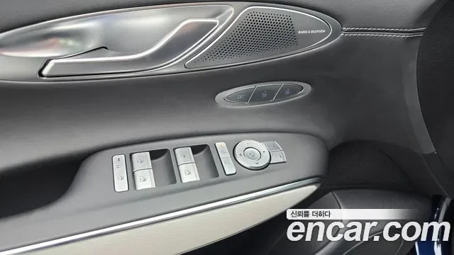 Genesis GV70 2.5T бензин AWD ( ), миниатюра 15