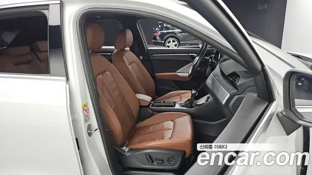 Audi Q3 40 TFSI Premium, миниатюра 4