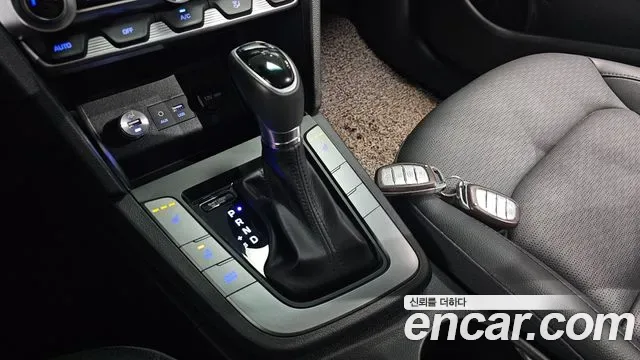 Hyundai Avante AD, миниатюра 2