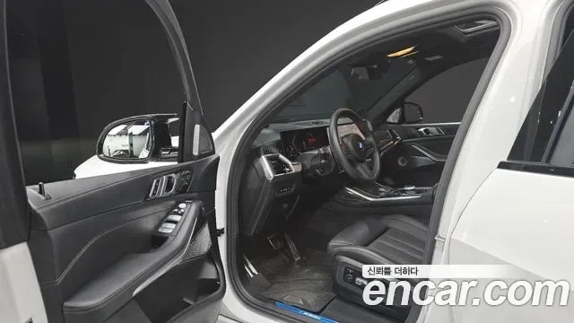 BMW X7 M60i xDrive M 6 мест, миниатюра 26