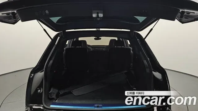 Audi SQ7 4.0 TFSI, миниатюра 30