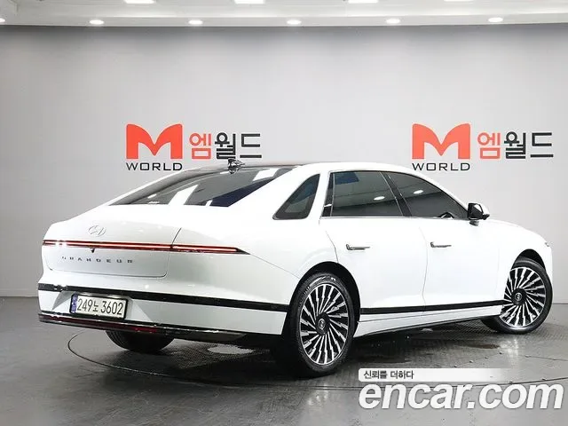 Hyundai Grandeur Calligraphy, миниатюра 3