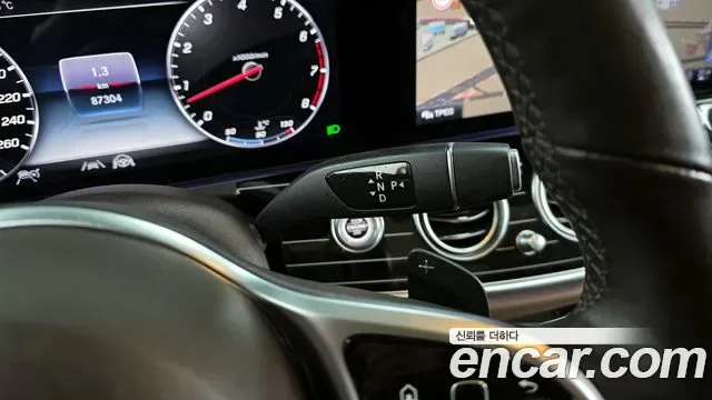 Mercedes-Benz E-Class E450 4MATIC, миниатюра 16