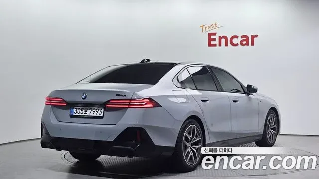 BMW 5 (G60) 520i M, миниатюра 3