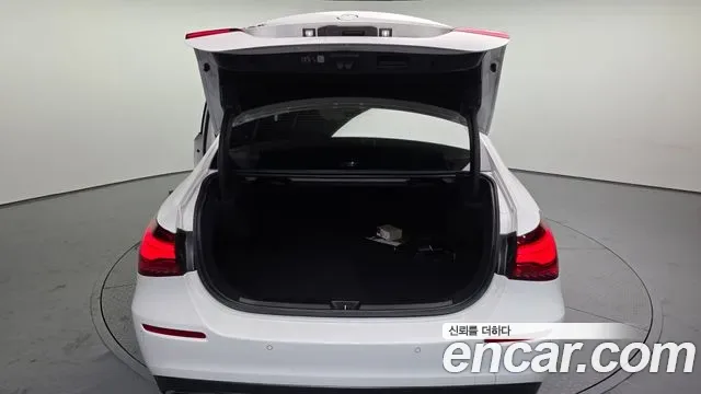 Mercedes-Benz A-Class A220, миниатюра 3