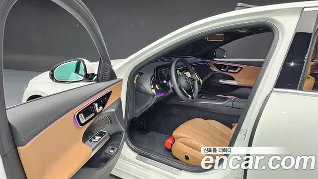 Mercedes-Benz E-Class E200, миниатюра 7
