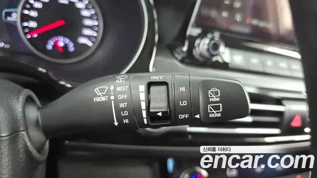 Kia Seltos бензин 1.6 Turbo 2WD Signature, миниатюра 5