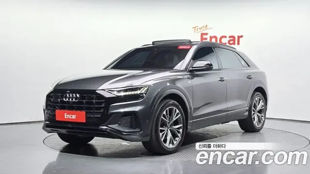 Audi Q8 55 TFSI Premium