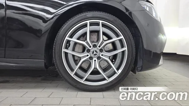 Mercedes-Benz E-Class E220d 4MATIC AMG Line, миниатюра 17