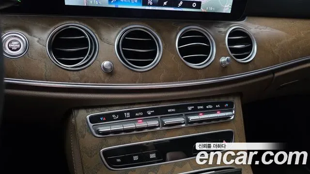 Mercedes-Benz E-Class E220d 4MATIC, миниатюра 21