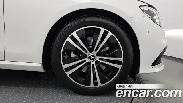 Mercedes-Benz E-Class E250, миниатюра 4