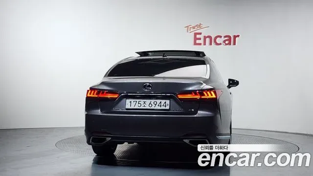 Lexus LS 3.5 AWD, миниатюра 18