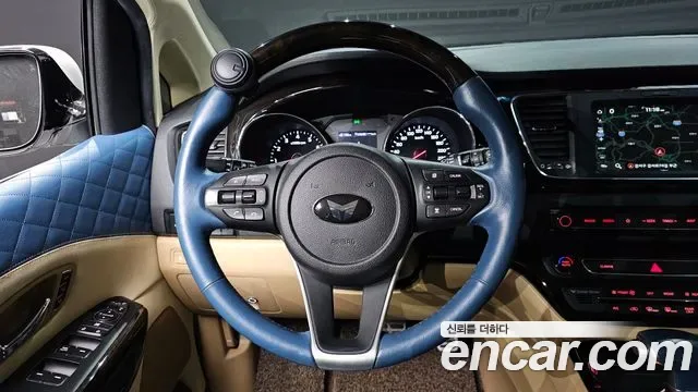 Kia Carnival бензин 9 мест ( ), миниатюра 30