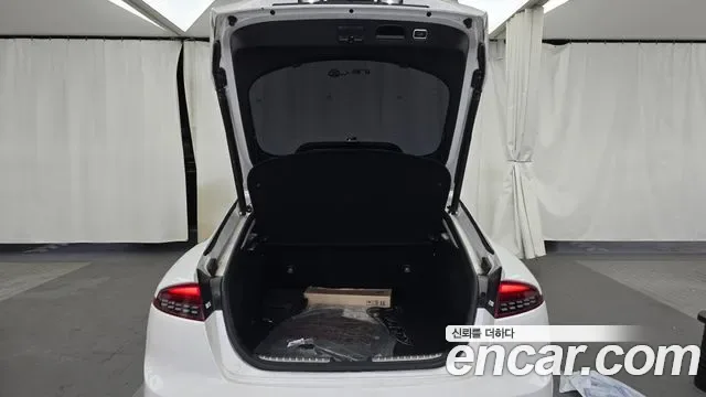 Kia Stinger, миниатюра 7