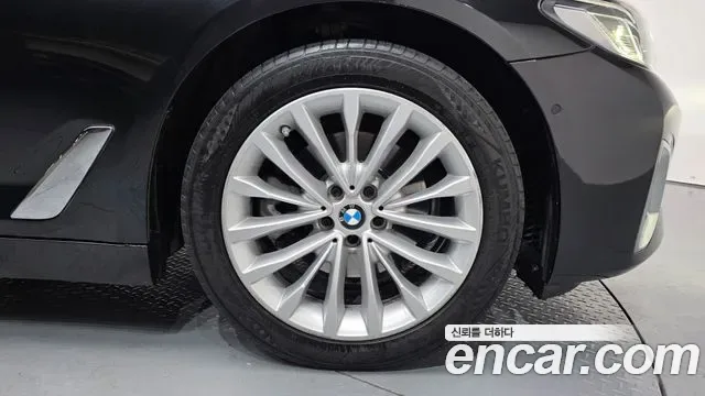 BMW 5 (G30) 523d xDrive, миниатюра 5
