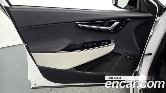Kia EV6 GT Line, миниатюра 9