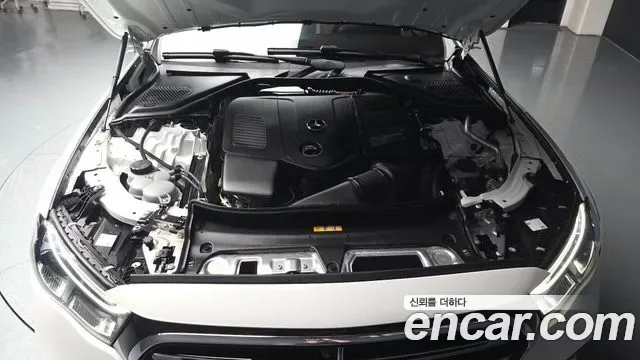 Mercedes-Benz E-Class E300 4MATIC, миниатюра 25