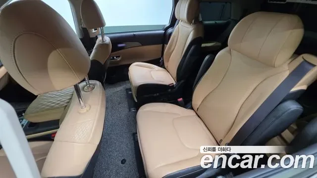 Kia Carnival бензин 7 мест Signature, миниатюра 23