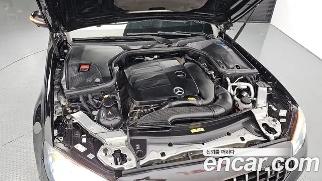 Mercedes-Benz E-Class E350 4MATIC, миниатюра 9
