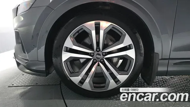 Audi Q8 55 TFSI Premium, миниатюра 28
