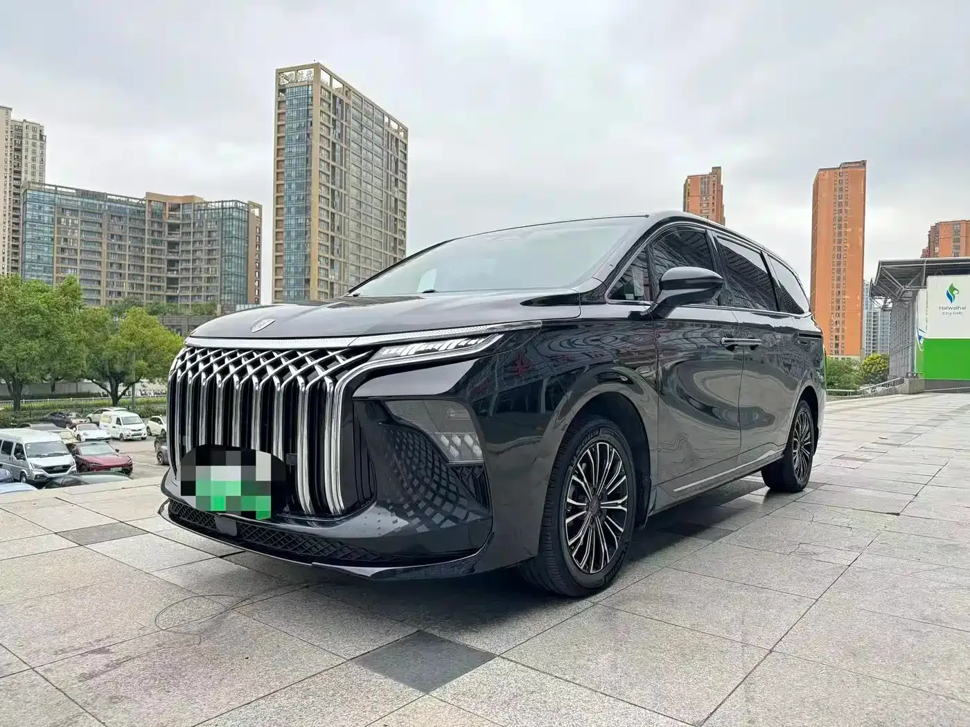 Dongfeng Starlight V9