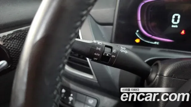 Kia Seltos бензин 2.0 2WD Signature, миниатюра 3