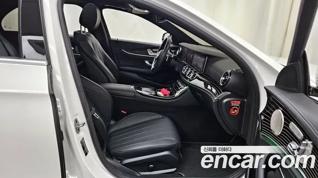 Mercedes-Benz E-Class E450 4MATIC, миниатюра 4