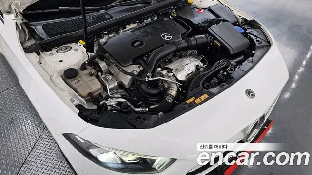 Mercedes-Benz A-Class A250 4MATIC, миниатюра 12