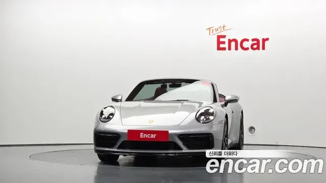 Porsche 911 4 GTS, миниатюра 16