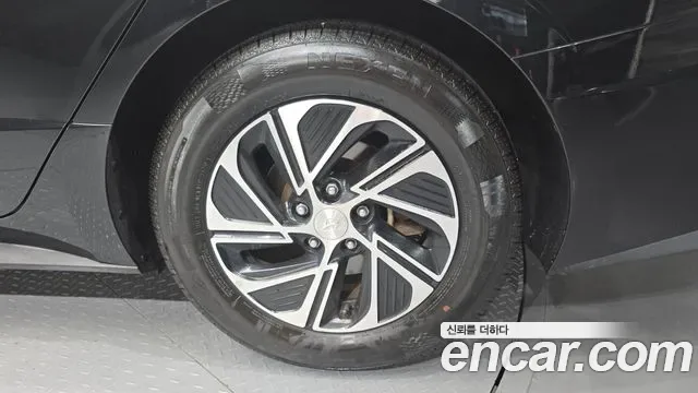 Hyundai Sonata Premium ( ), миниатюра 10