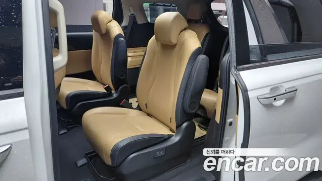 Kia Carnival дизель 7 мест, миниатюра 7
